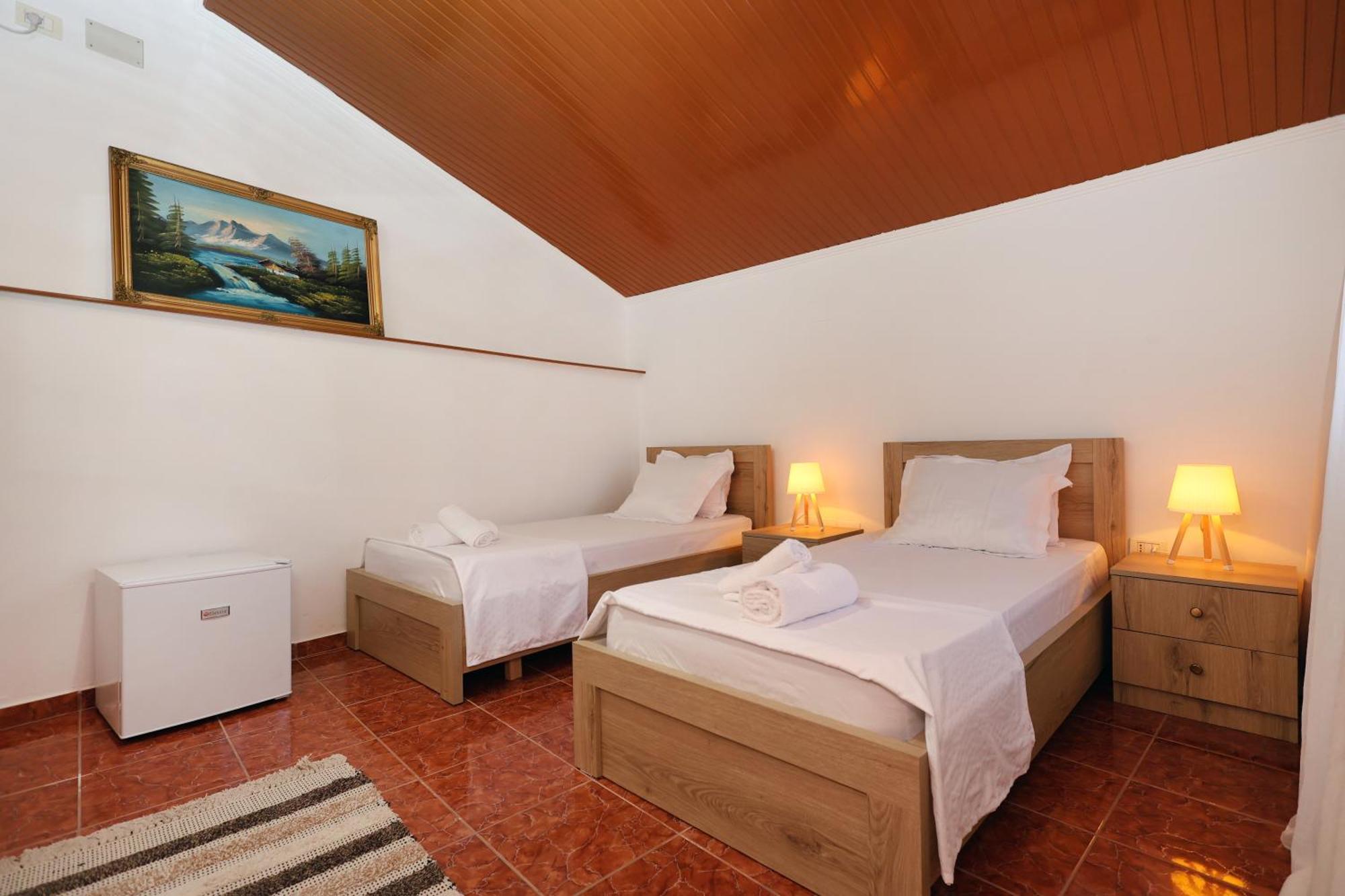 Vila Spahiu Berat Extérieur photo