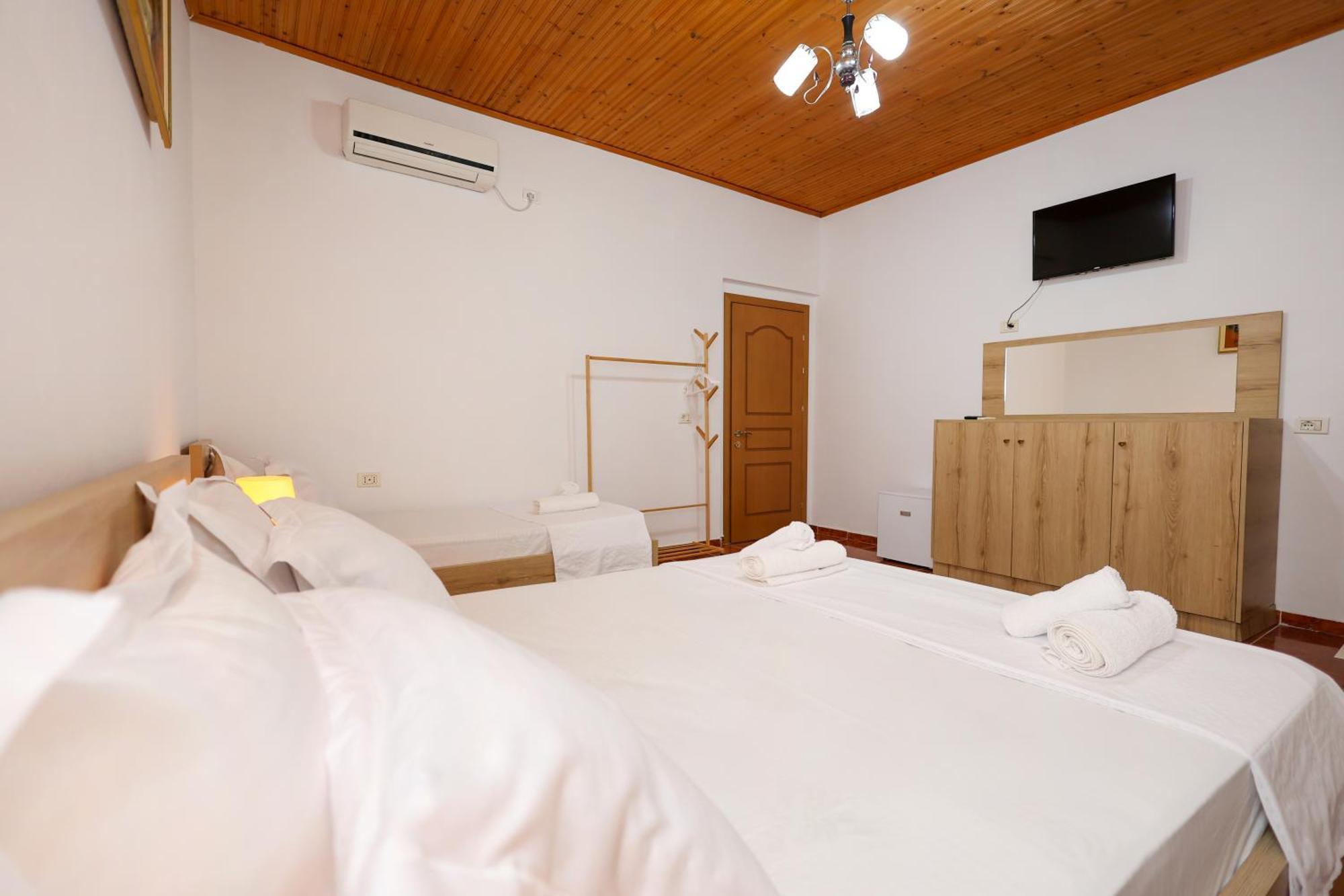 Vila Spahiu Berat Extérieur photo