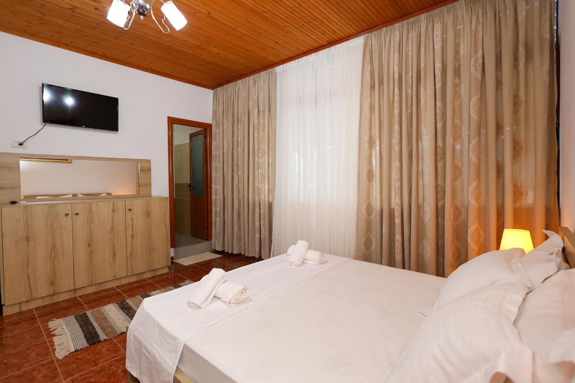 Vila Spahiu Berat Extérieur photo