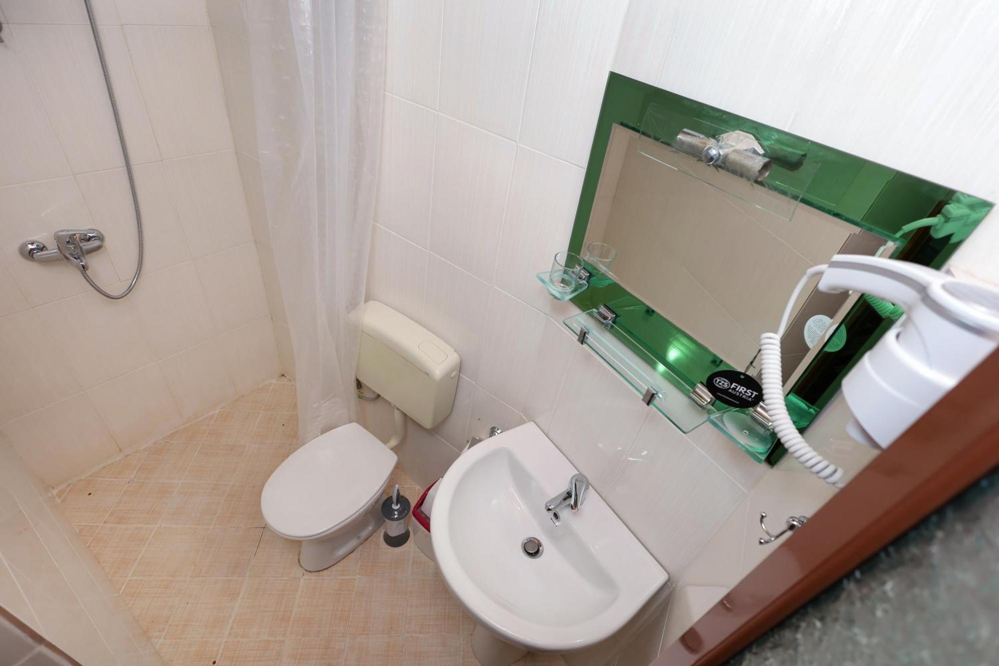 Vila Spahiu Berat Extérieur photo