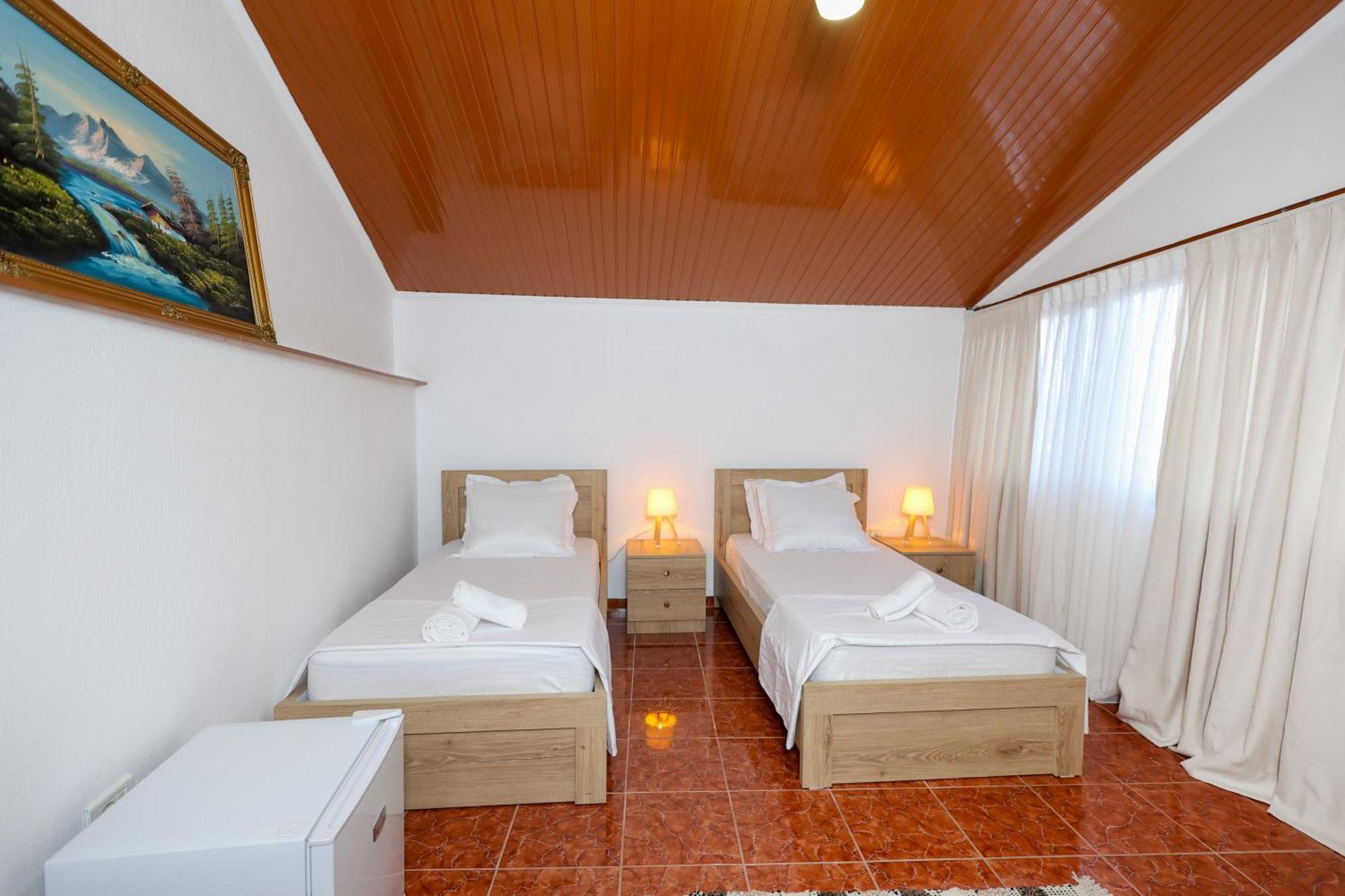 Vila Spahiu Berat Extérieur photo